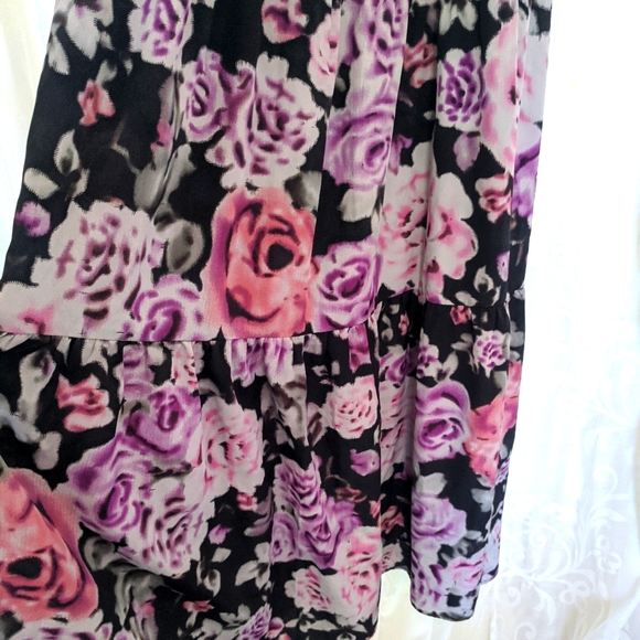 ✨HOST PICK✨ JEANSWEST black, purple & pink sheer Floral Maxi Dress - Picture 6 of 8